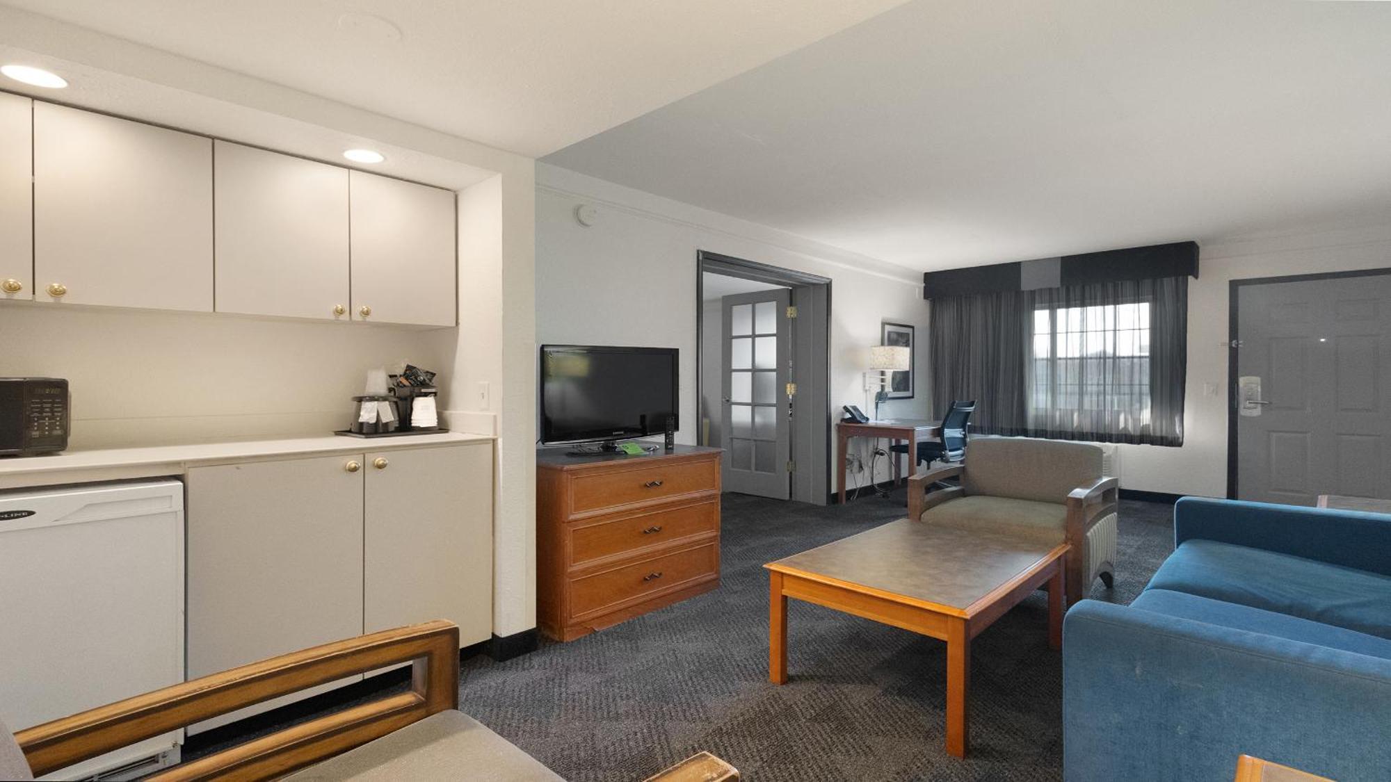 Howard Johnson By Wyndham Downtown Hotel Sacramento