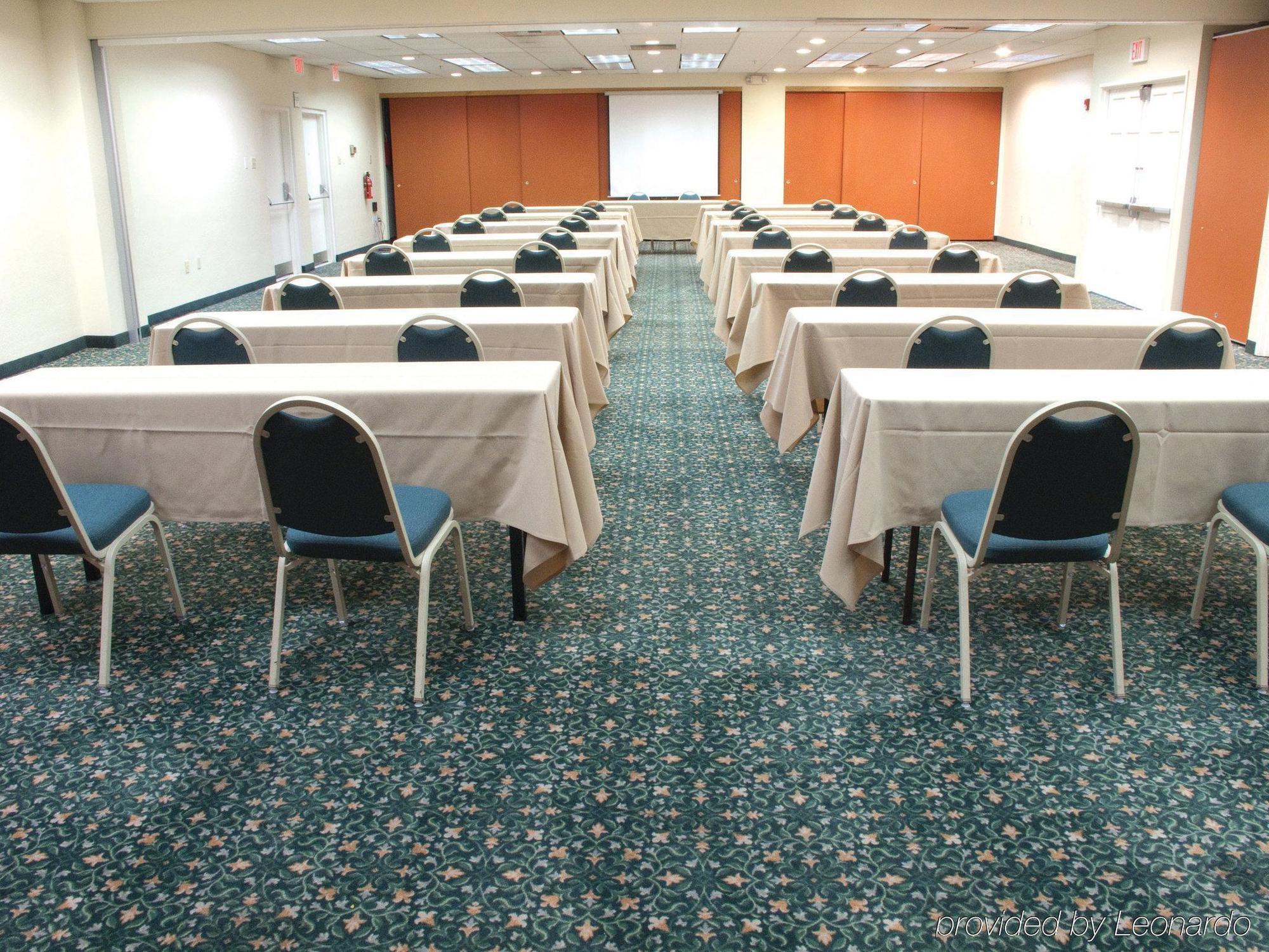 Hotel Howard Johnson By Wyndham Downtown Sacramento